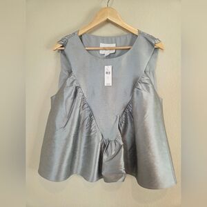 Chic Silver Sleeveless Blouse